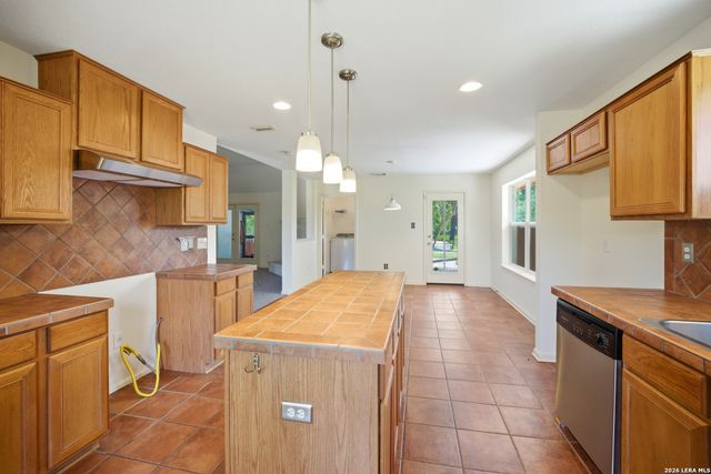 1438 Napier Ave, San Antonio, TX 78214