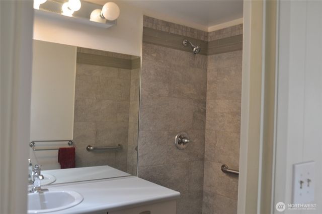 632 164th Place NE, Bellevue, WA 98008