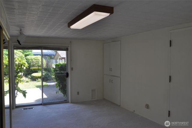 632 164th Place NE, Bellevue, WA 98008