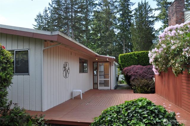 632 164th Place NE, Bellevue, WA 98008