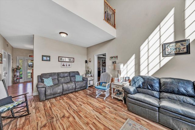 2638 Bluewater DR, Moneta, VA 24121