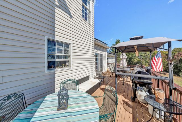 2638 Bluewater DR, Moneta, VA 24121