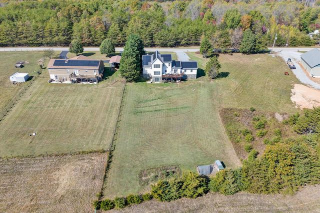 2638 Bluewater DR, Moneta, VA 24121