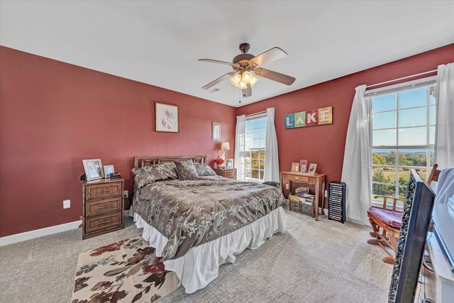 2638 Bluewater DR, Moneta, VA 24121