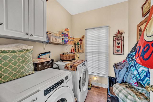 2638 Bluewater DR, Moneta, VA 24121