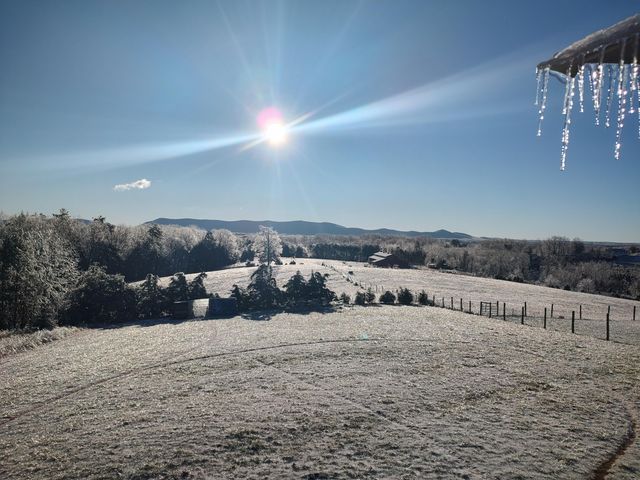 2638 Bluewater DR, Moneta, VA 24121