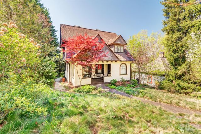 2 Hillside Walk, Asheville, NC 28801