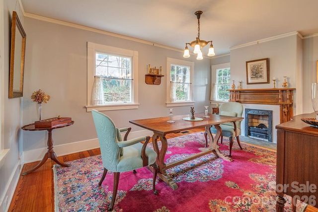2 Hillside Walk, Asheville, NC 28801