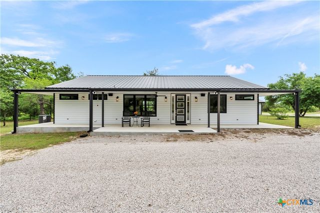 4455 N Fm 1174, Bertram, TX 78605