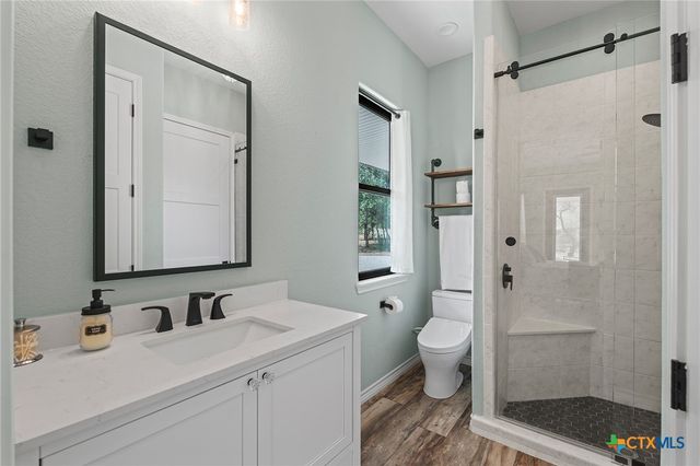 4455 N Fm 1174, Bertram, TX 78605