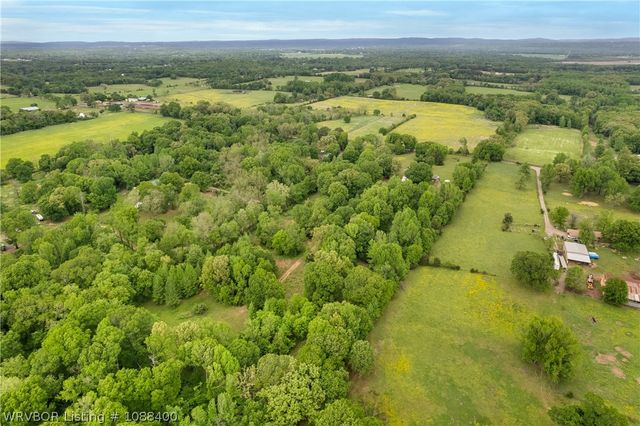 2511 New Town Road, Alma, AR 72921