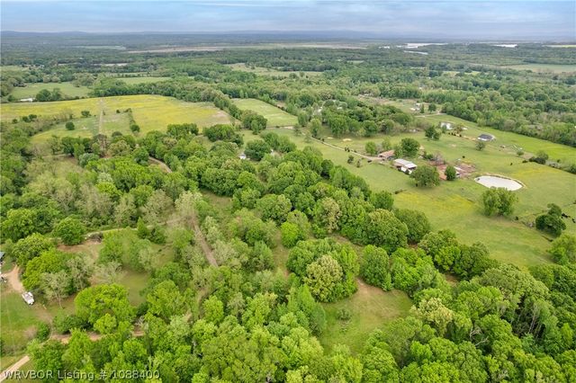 2511 New Town Road, Alma, AR 72921