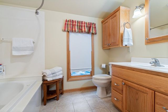 12 Summit Street, Eureka Springs, AR 72632