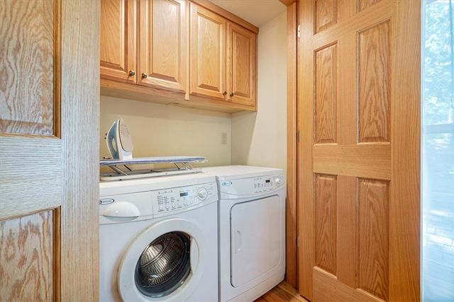 12 Summit Street, Eureka Springs, AR 72632