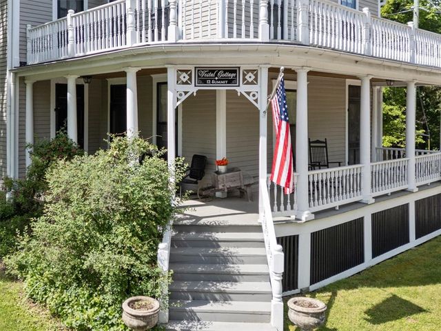 12 Summit Street, Eureka Springs, AR 72632