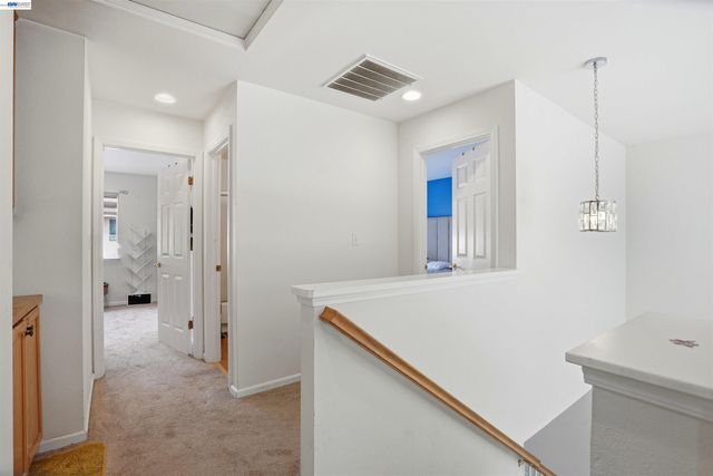 7721 Summerhill Pl, Castro Valley, CA 94552