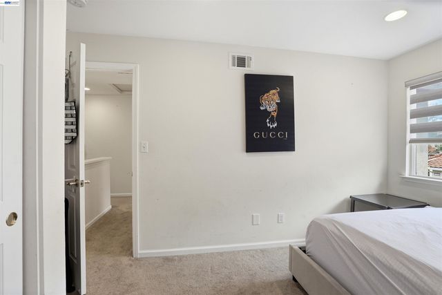7721 Summerhill Pl, Castro Valley, CA 94552