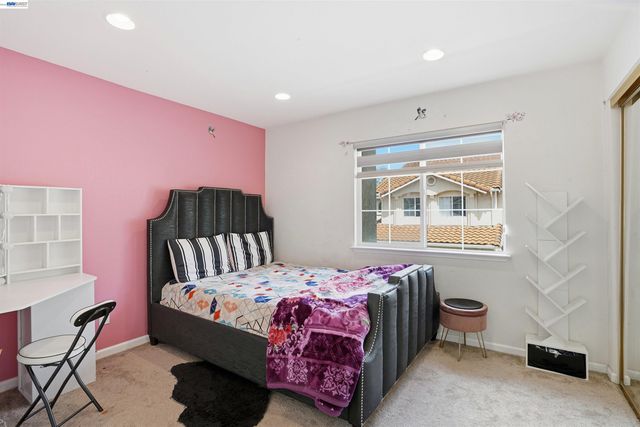7721 Summerhill Pl, Castro Valley, CA 94552