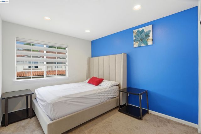 7721 Summerhill Pl, Castro Valley, CA 94552
