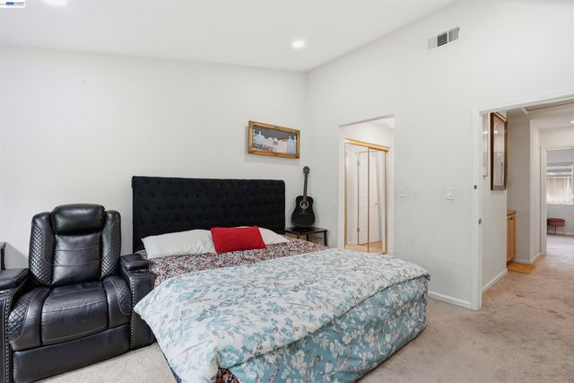 7721 Summerhill Pl, Castro Valley, CA 94552