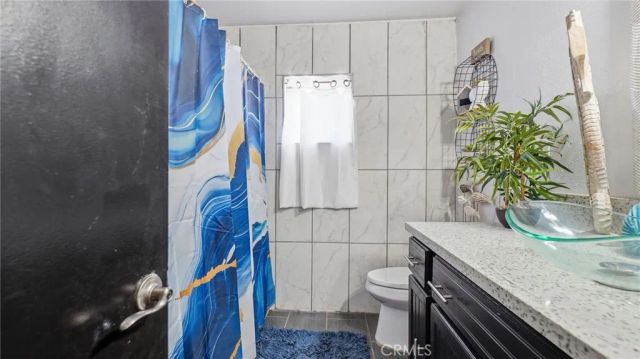 17398 El Molino, Bloomington, CA 92316