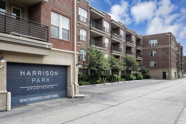 960 Perry Street, 209, Columbus, OH 43215