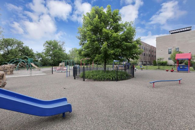 960 Perry Street, 209, Columbus, OH 43215