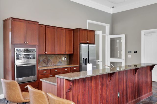 960 Perry Street, 209, Columbus, OH 43215