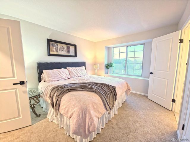 996 Cherry Blossom Ct, Highlands Ranch, CO 80126