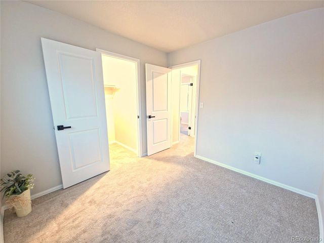 996 Cherry Blossom Ct, Highlands Ranch, CO 80126