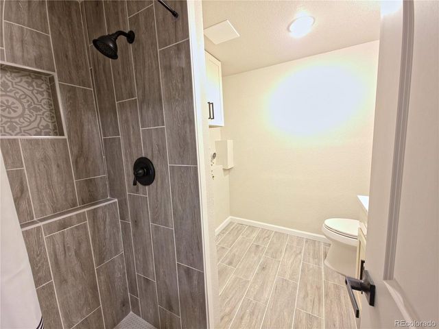 996 Cherry Blossom Ct, Highlands Ranch, CO 80126