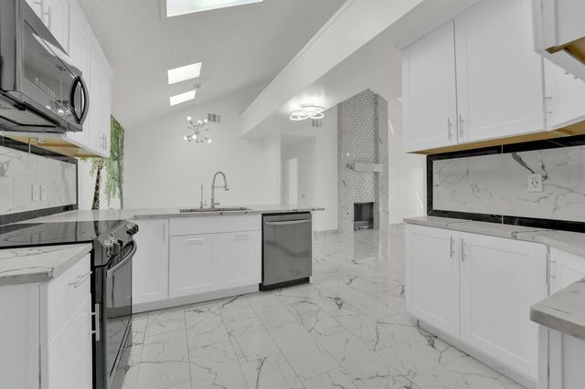 2129 Stradivarius Lane, Carrollton, TX 75007