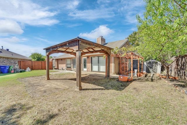 2129 Stradivarius Lane, Carrollton, TX 75007