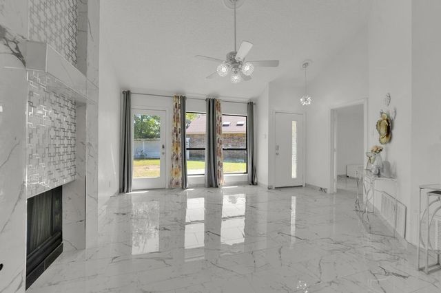 2129 Stradivarius Lane, Carrollton, TX 75007