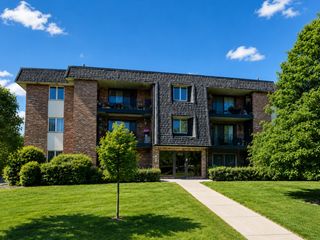 9122 W 140th Street 1SW, Orland Park, IL 60462