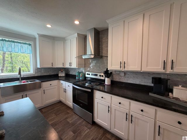 207 West 16th Street, Benton, KY 42025