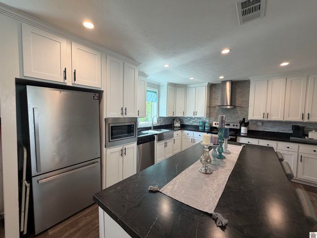 207 West 16th Street, Benton, KY 42025