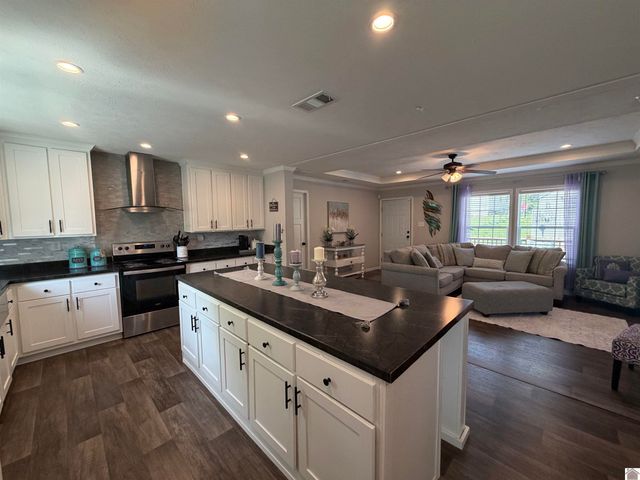 207 West 16th Street, Benton, KY 42025