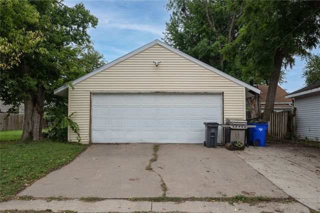 821 Camburn Court SE, Cedar Rapids, IA 52403
