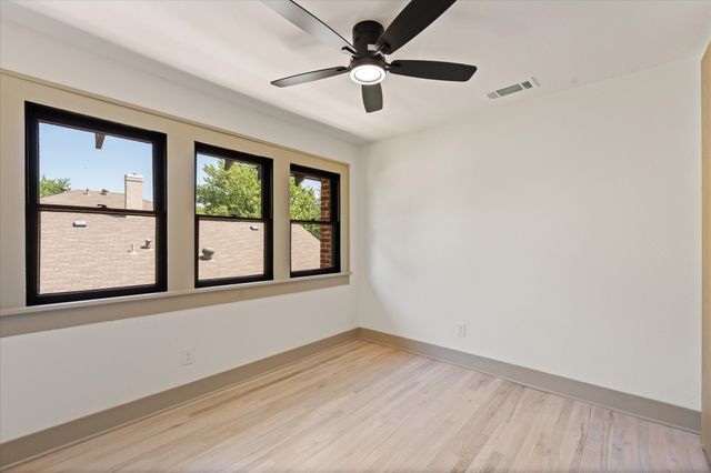 1718 S Adams Street, Fort Worth, TX 76110