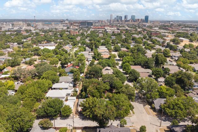1718 S Adams Street, Fort Worth, TX 76110