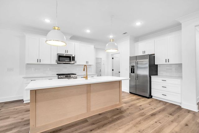 368 Coral Drive, Fort Walton Beach, FL 32548