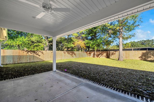 368 Coral Drive, Fort Walton Beach, FL 32548