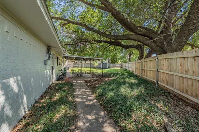 1806 Hilltop Lane, Pantego, TX 76013