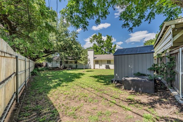 1806 Hilltop Lane, Pantego, TX 76013