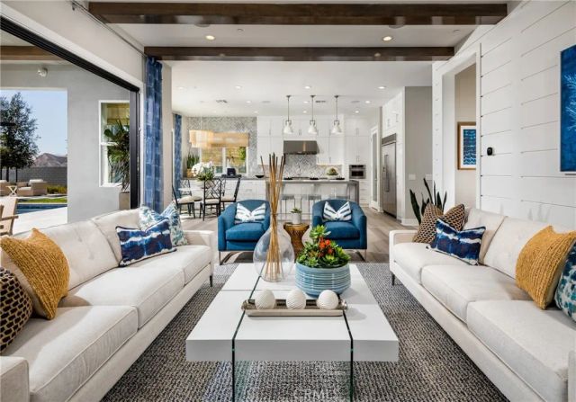 27546 Juniper Lane, Valencia, CA 91381