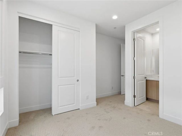 27546 Juniper Lane, Valencia, CA 91381
