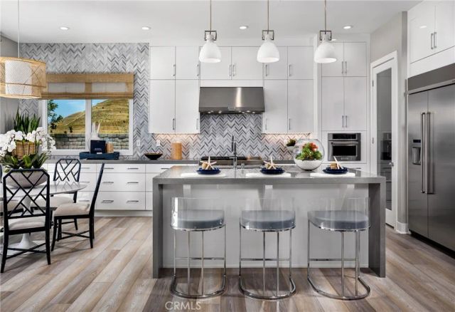 27546 Juniper Lane, Valencia, CA 91381