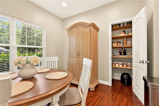 1628 Ashmoor Drive W, Mobile, AL 36695