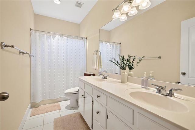 1628 Ashmoor Drive W, Mobile, AL 36695